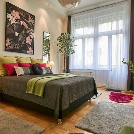 M52 Apartment - Hostaid Budapeszt Zewnętrze zdjęcie